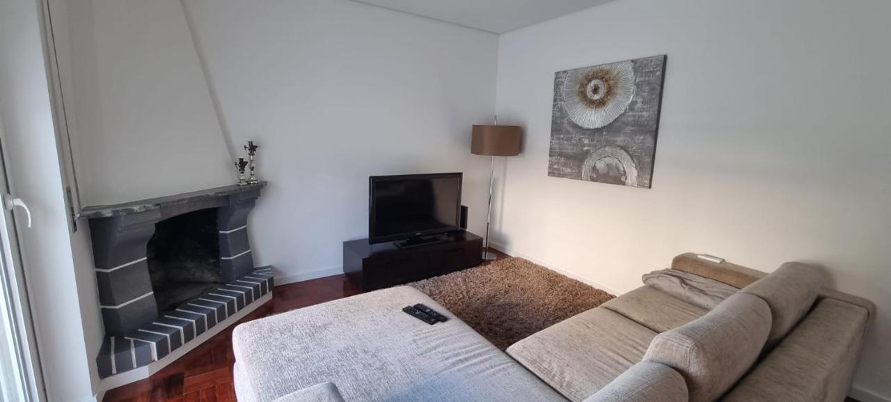 Casa Da Praca Apartment เซาโจเอา ดา มาเดย์รา ภายนอก รูปภาพ