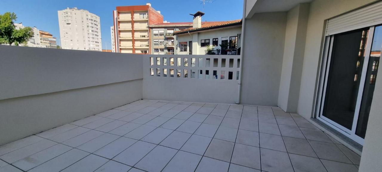 Casa Da Praca Apartment เซาโจเอา ดา มาเดย์รา ภายนอก รูปภาพ
